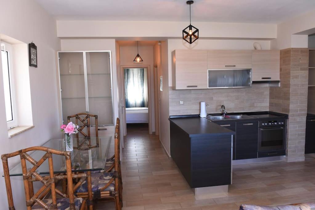 Katerina Luxury Suites Elia  Exterior foto